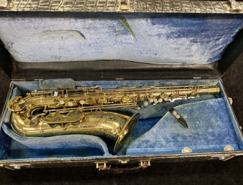 Photo Original Lacquer Cleveland Vintage King Super 20 Tenor Saxophone - Serial # 356440